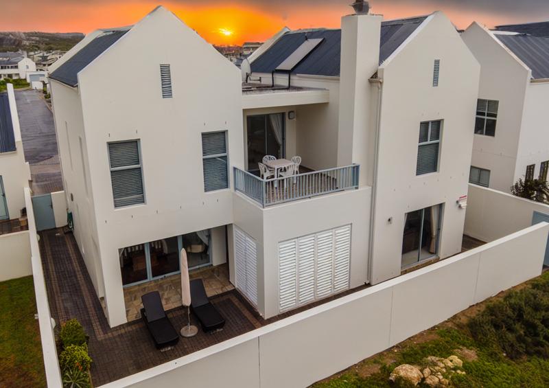 4 Bedroom Property for Sale in Blue Lagoon Western Cape